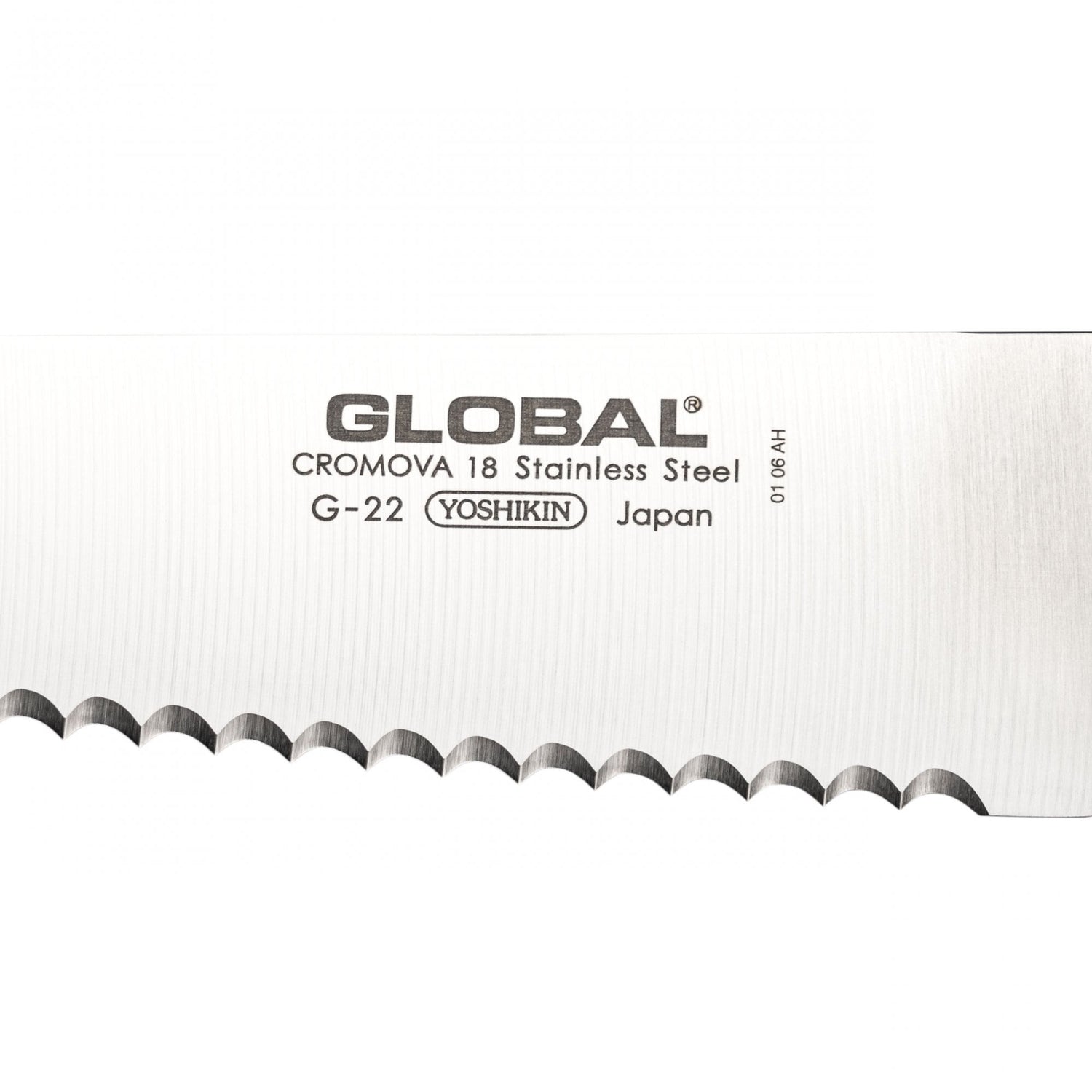 G-22 Bread Knife Scalloped  20cm Blade