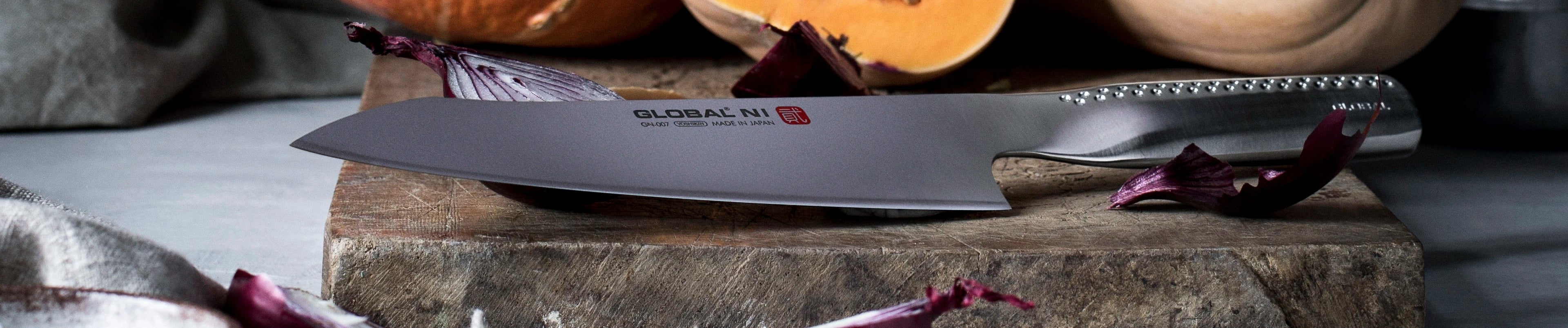 Knives £300 - £500