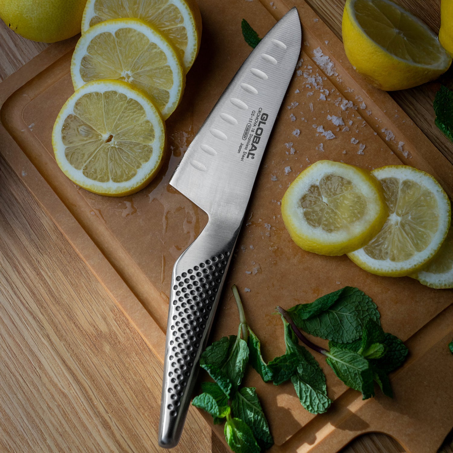 GS-55 Fluted Oriental Santoku Knife 12cm